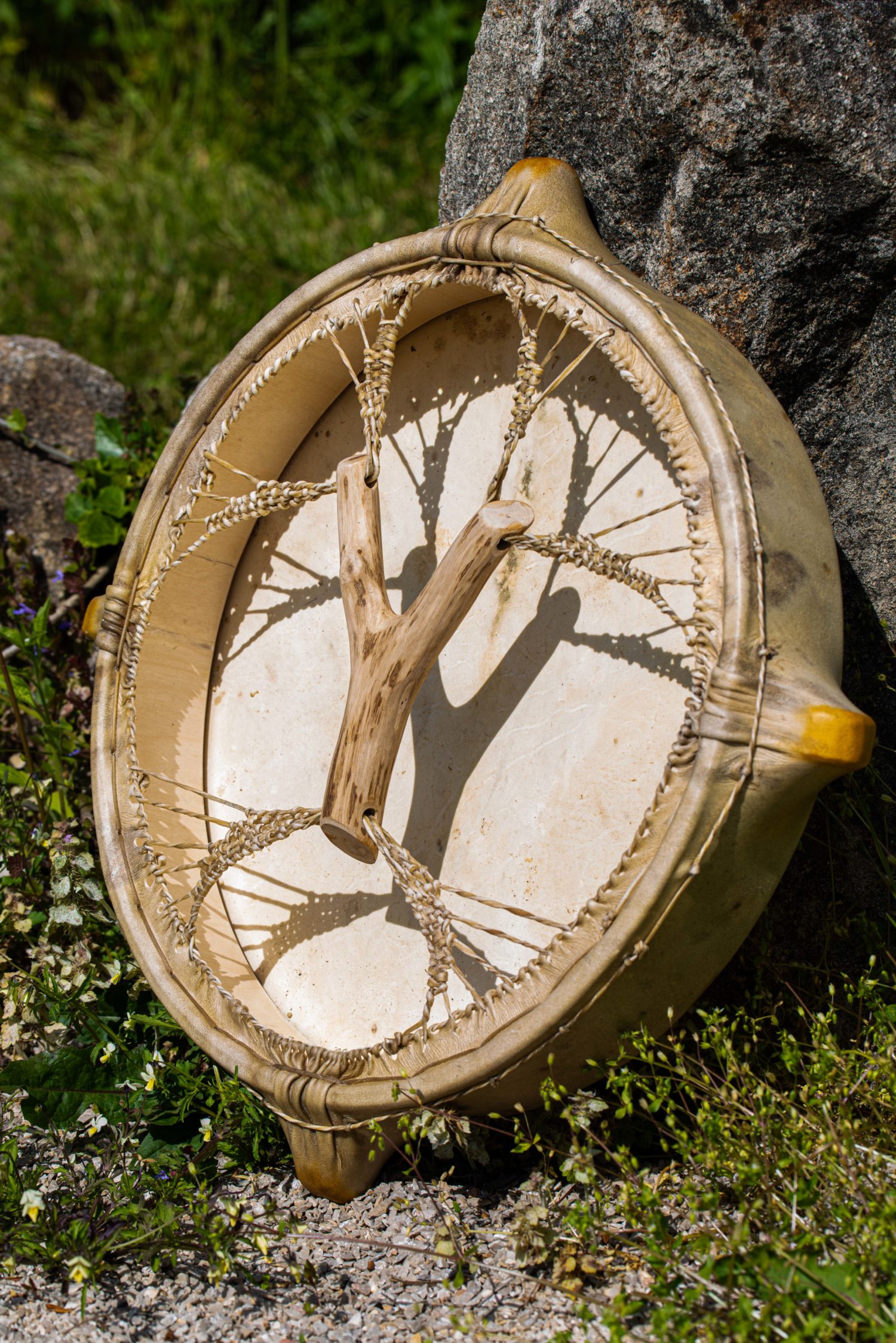 20" Deer Hide Shaman Drum - Traditional Shaman Drum - Medicine Drum - Image 2