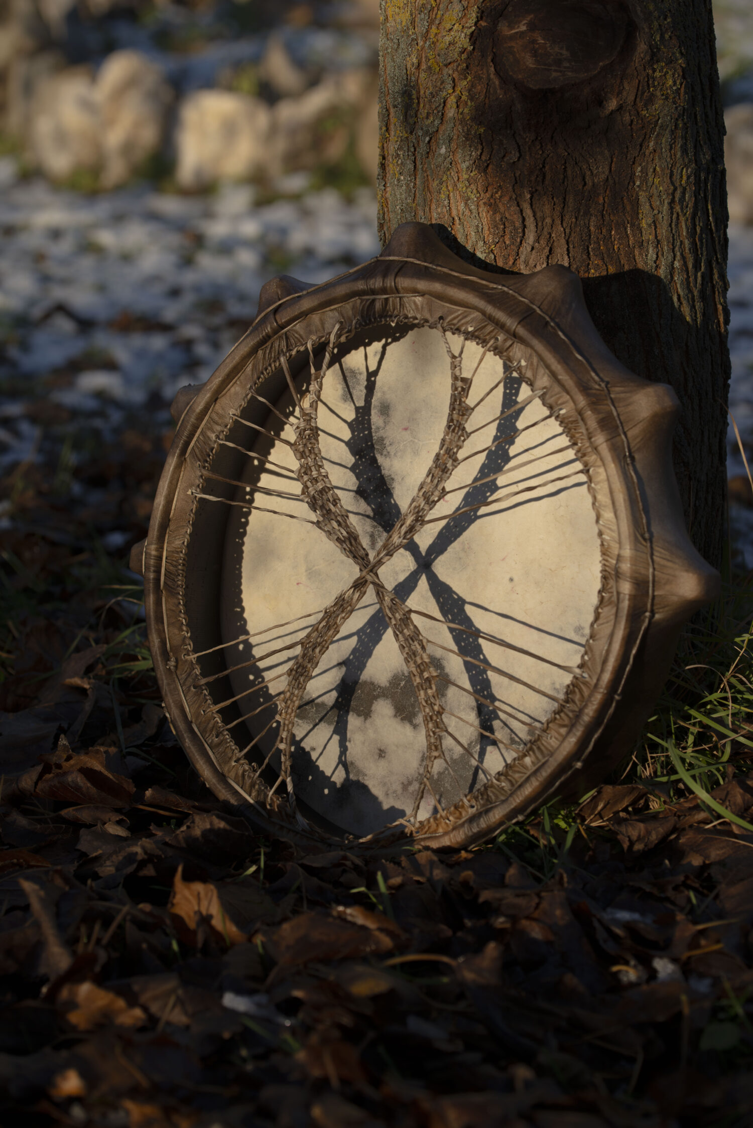 18" Handmade Shaman Drum - Deer Hide - Traditional Shamanic Instrument - Medicine Drum - Image 6