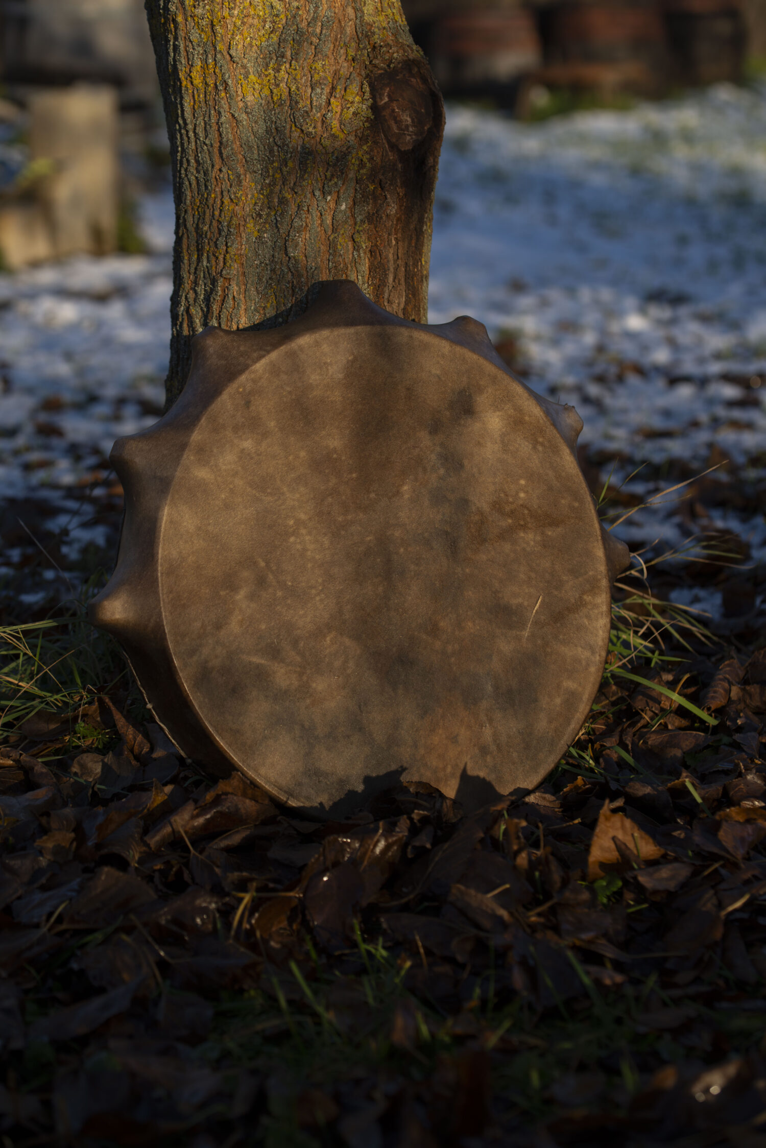 18" Handmade Shaman Drum - Deer Hide - Traditional Shamanic Instrument - Medicine Drum - Image 2